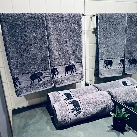 Forest Nest - Your Place To Rest! דירה